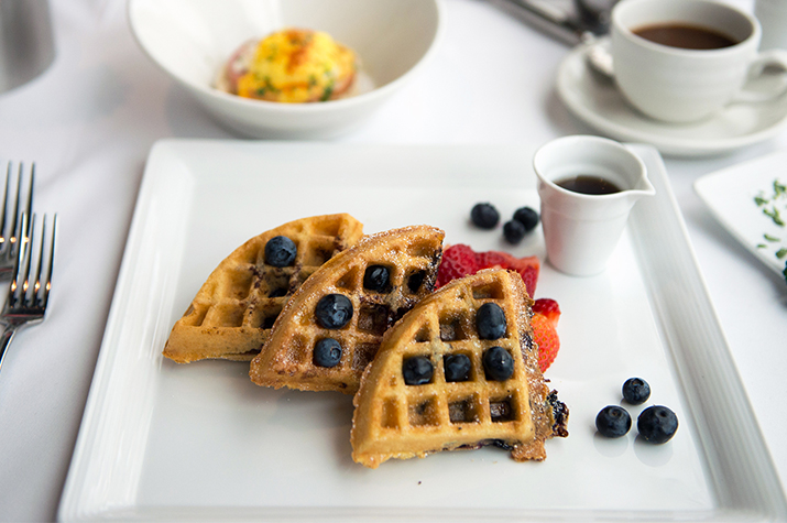 Aerie Restaurant & Lounge in Traverse City, MI | Grand Traverse Resort ...
