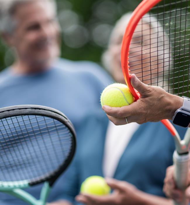 TENNIS & PICKLEBALL