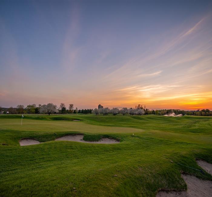 One Night Golf Package (Spring)