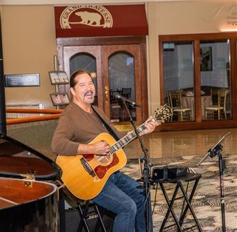 Live Music in the Lobby